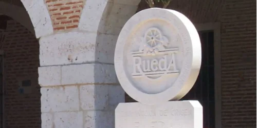 La-Denominacion-de-Origen-rueda-en-el-ano-1980 c